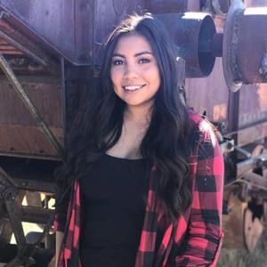 Meet your Posher, Abby